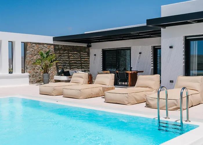 别墅 Mykonos Villa, Luxe Escape With Private Pool 克洛瓦斯