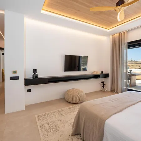 Mykonos Villa, Luxe Escape With Private Pool * 克洛瓦斯