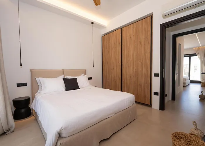 Mykonos Villa, Luxe Escape With Private Pool